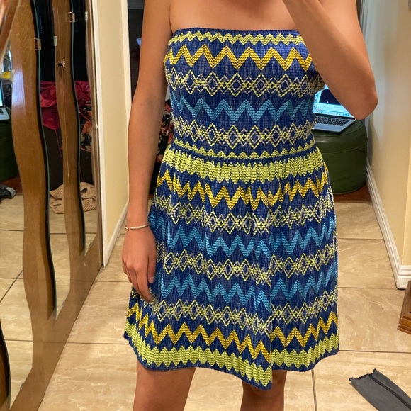 Francesca's strapless dress - Picture 2 of 3